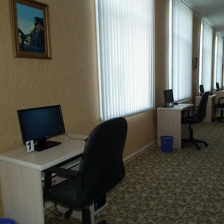 Bahoriston Hotel Guliston Ngoại thất bức ảnh