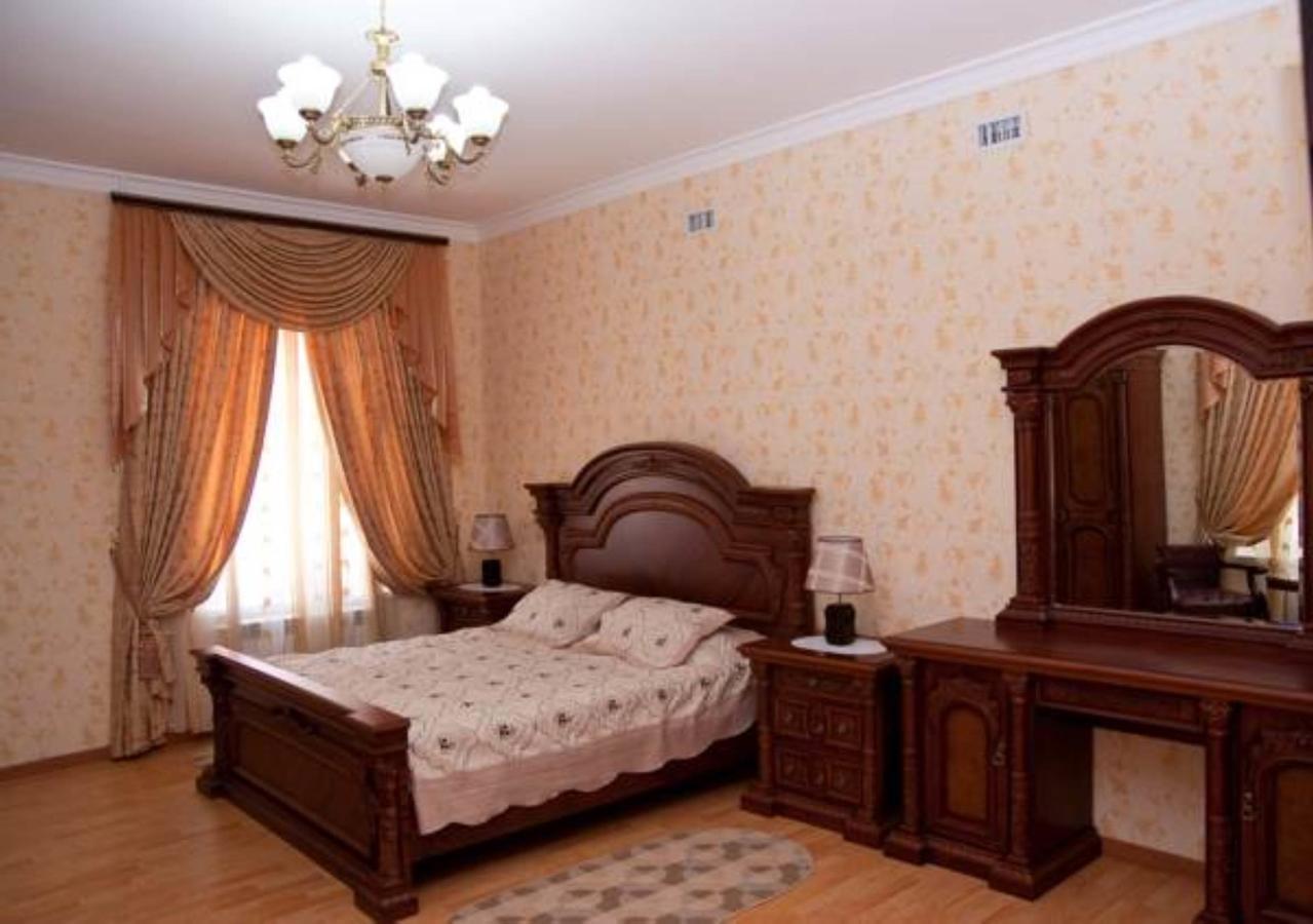 Bahoriston Hotel Guliston Ngoại thất bức ảnh